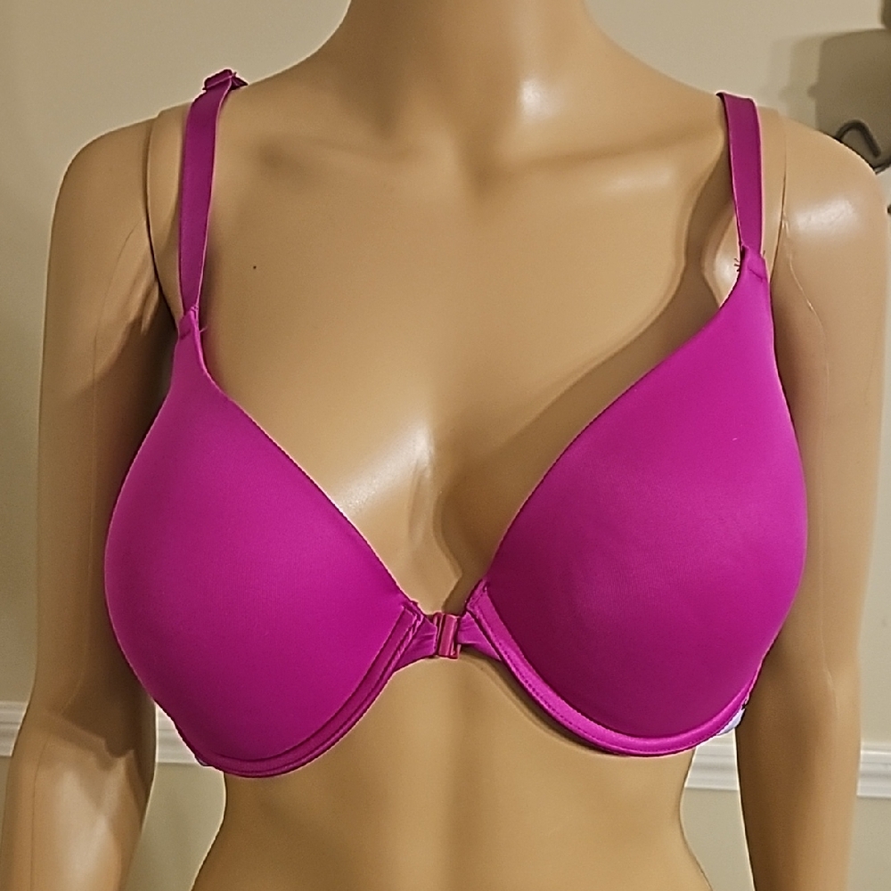 PINK Victoria's Secret Fuchsia Bra